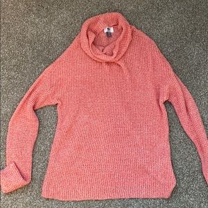 Comfy and bright sweater!! Worn once!